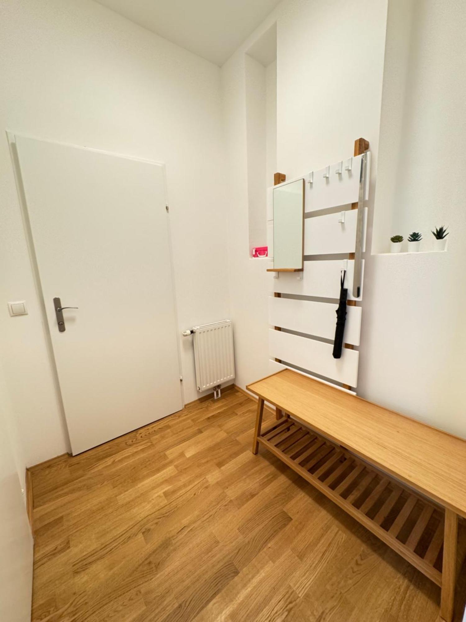 Trendy Apartment Zentral Gelegen Vienna Exterior photo